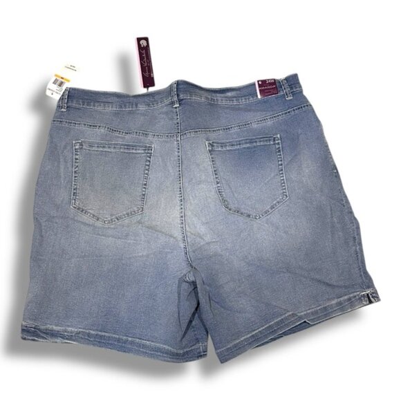 🆕 NWT Gloria Vanderbilt 24w Light Wash Amanda Slimming Effect High Rise Shorts - Picture 2 of 6
